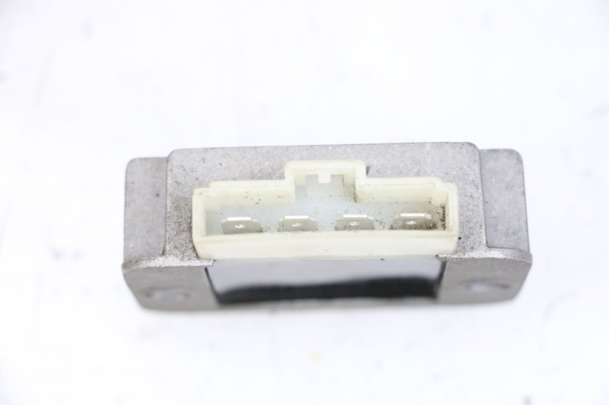 photo de RÉGULATEUR DE CHARGE JM MOTORS OLDIES 4T 50 (2010 - 2020) - Zoom état d’usage