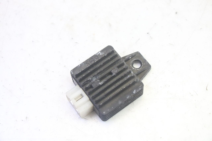 photo de REGULATEUR CHARGE JM MOTORS OLDIES GT 4T 50 (2018 - 2025) - Vue principale