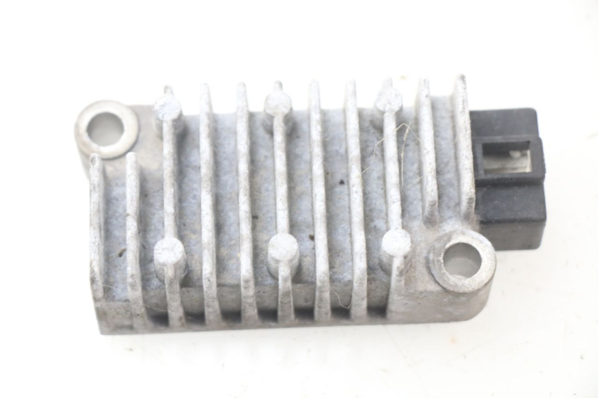 photo de REGULATEUR CHARGE MBK OVETTO 4T 50 (2008 - 2016)