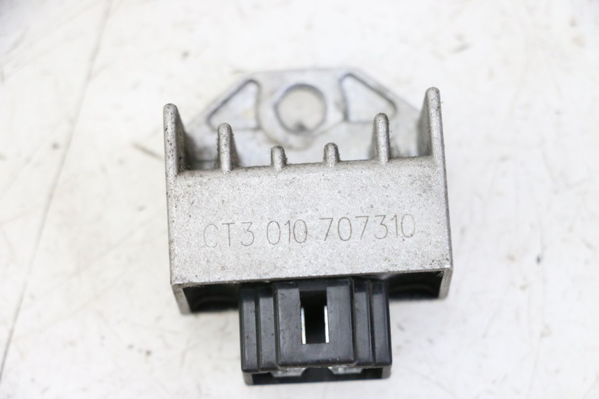 photo de REGULATEUR CHARGE PEUGEOT KISBEE 4T 50 (2010 - 2017)