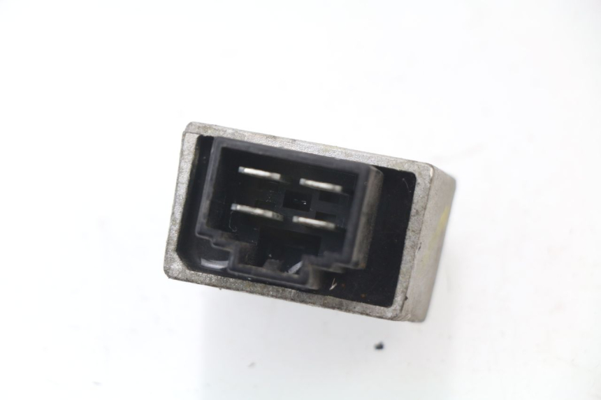 photo de REGULATEUR CHARGE PEUGEOT LUDIX 50 (2008 - 2017)