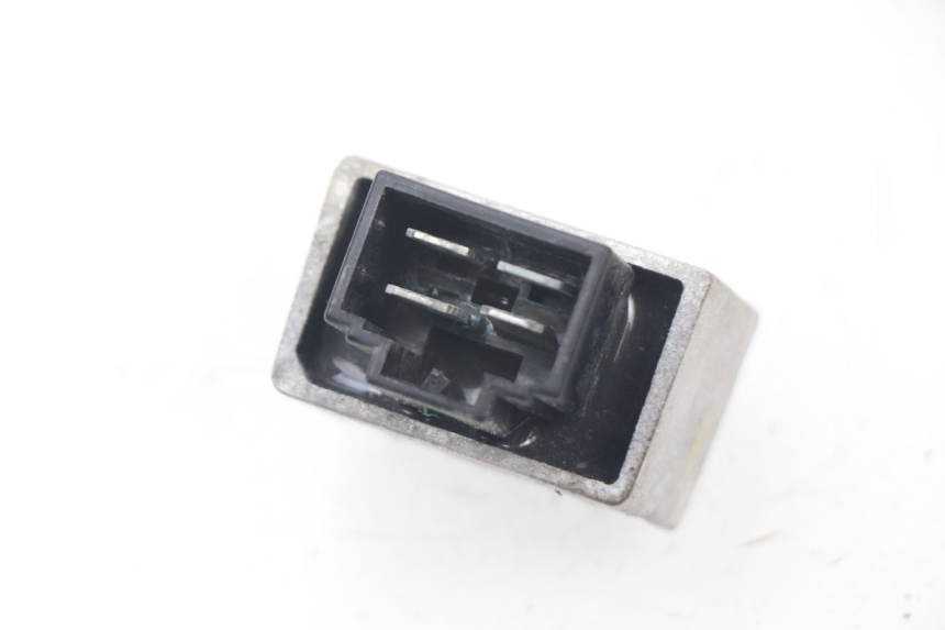 photo de REGULATEUR CHARGE PEUGEOT LUDIX 50 (2008 - 2017)