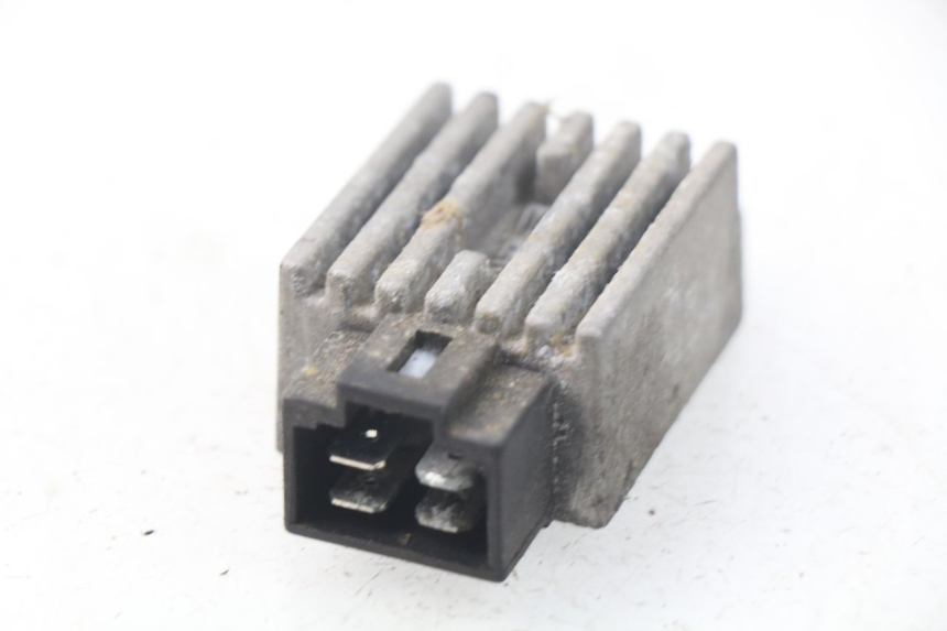 photo de REGULATEUR CHARGE PEUGEOT LUDIX 50 (2008 - 2017)