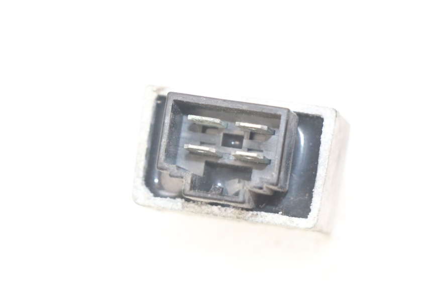photo de REGULATEUR CHARGE PEUGEOT LUDIX 50 (2008 - 2017)
