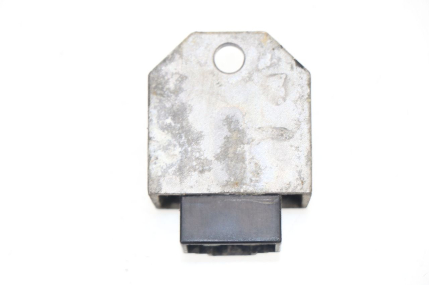 photo de REGULATEUR CHARGE PEUGEOT LUDIX 50 (2005 - 2007)