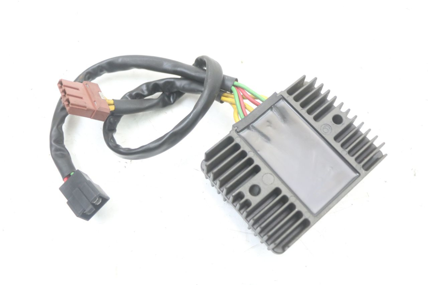 photo de REGULATEUR CHARGE PEUGEOT SATELIS 125 (2010 - 2012)