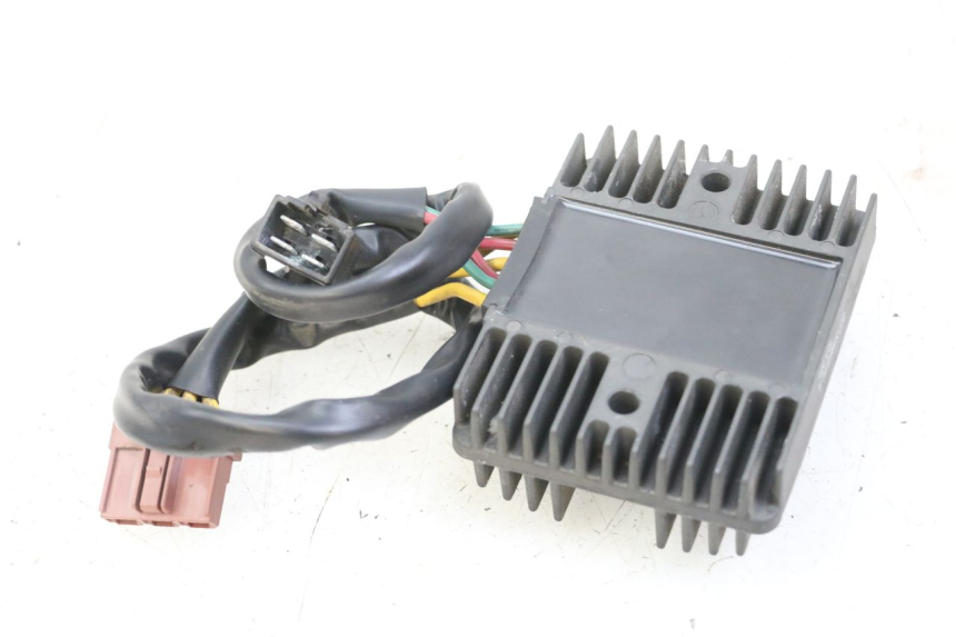 photo de REGULATEUR CHARGE PEUGEOT SATELIS 125 (2013 - 2018)