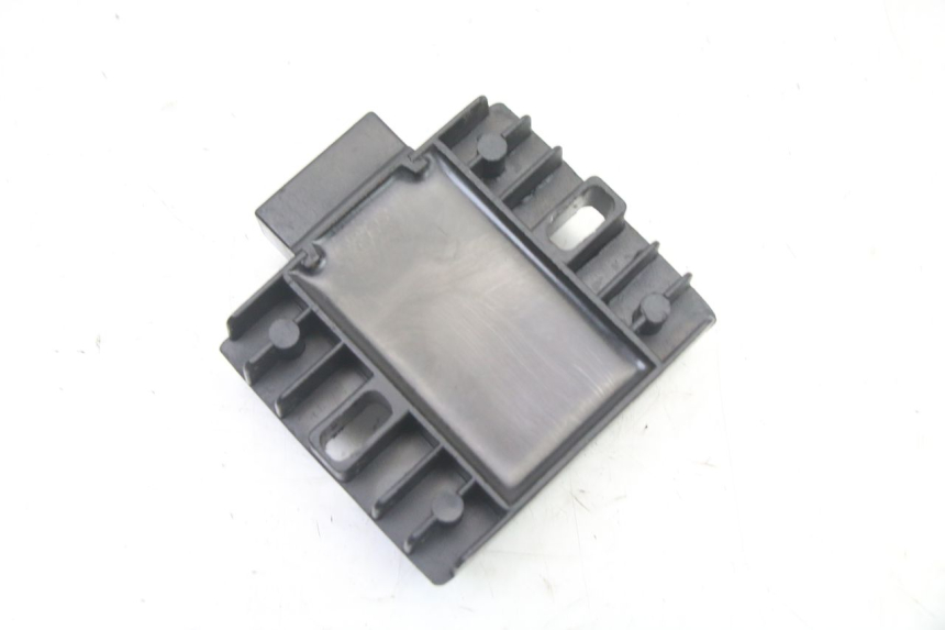photo de REGULATEUR CHARGE PEUGEOT VIVACITY 125 (2010 - 2017)