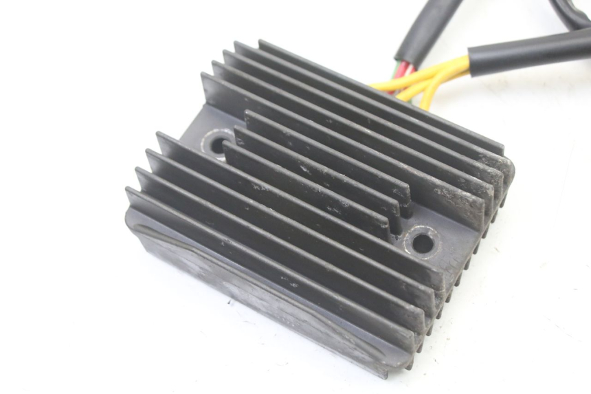 photo de RÉGULATEUR DE CHARGE PIAGGIO MP3 LT 400 (2007 - 2012)