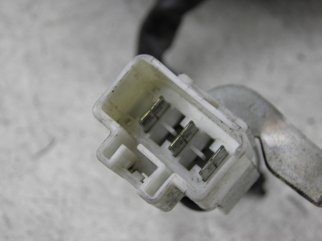 photo de REGULATEUR CHARGE PIAGGIO MP3 LT 300 (2010 - 2016)