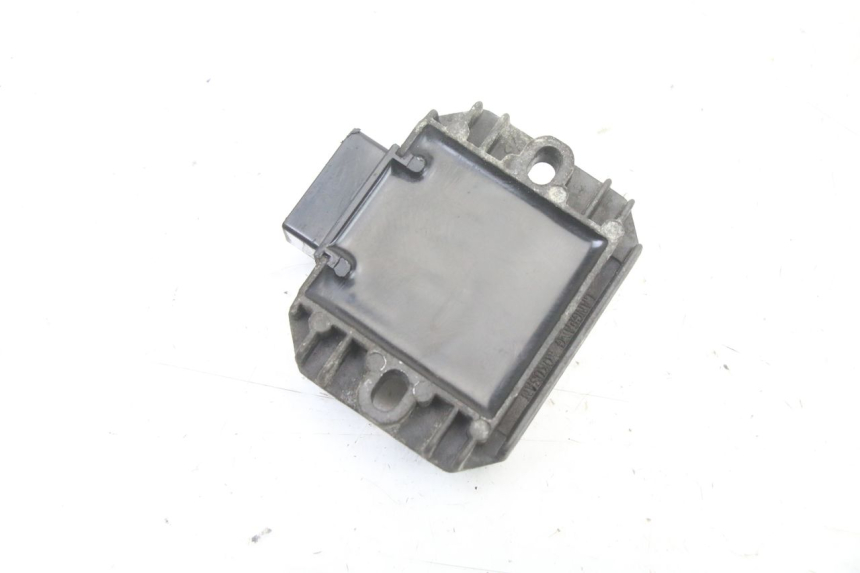 photo de REGULATEUR CHARGE PIAGGIO XEVO - X EVO 125 (2007 - 2016)