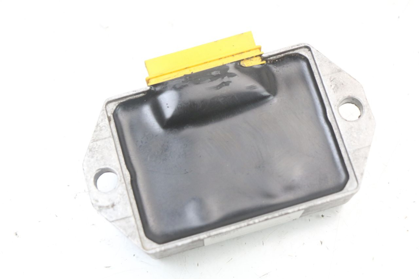 photo de REGULATEUR CHARGE PIAGGIO ZIP RST 50 (1996 - 1998)