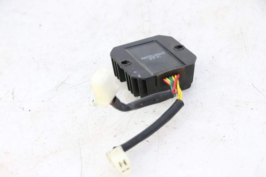 photo de REGULATEUR CHARGE MAG POWER R-STREET 50 (2016 - 2025)