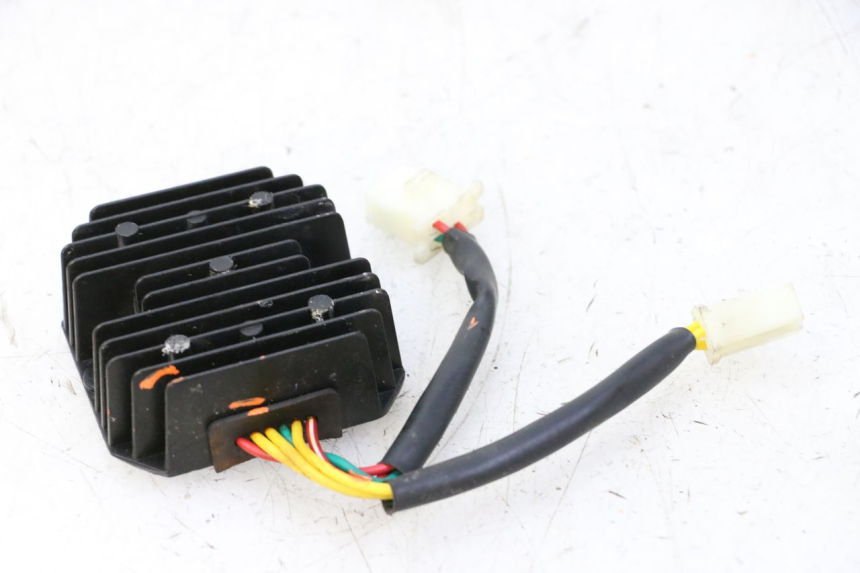 photo de REGULATEUR CHARGE MAG POWER R-STREET 50 (2016 - 2025)