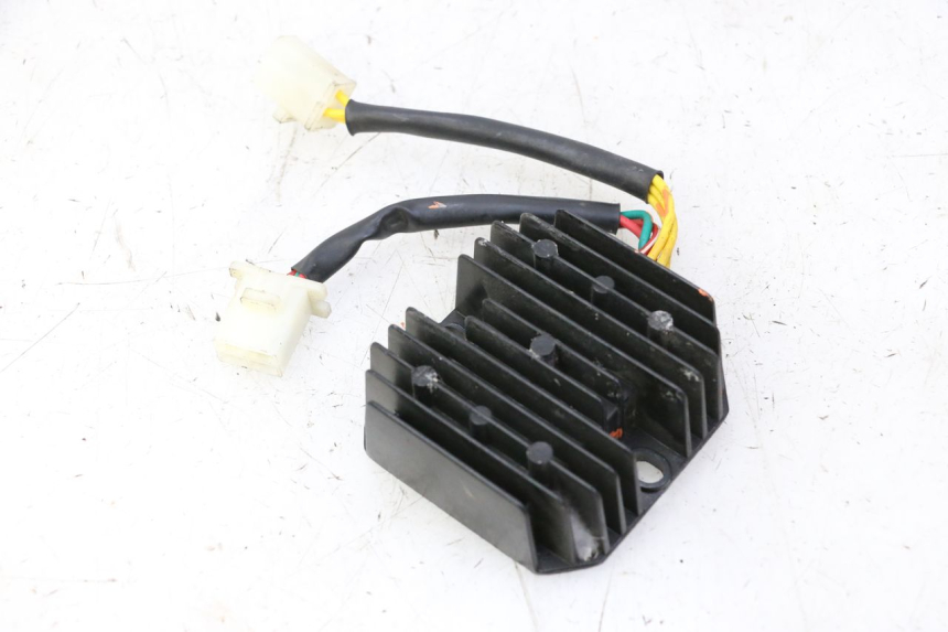 photo de REGULATEUR CHARGE MAG POWER R-STREET 50 (2016 - 2025)