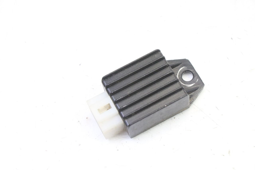 photo de REGULATEUR CHARGE APOLLO RFZ 150