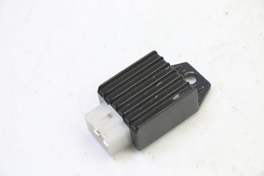 photo de REGULATEUR CHARGE APOLLO RFZ 125