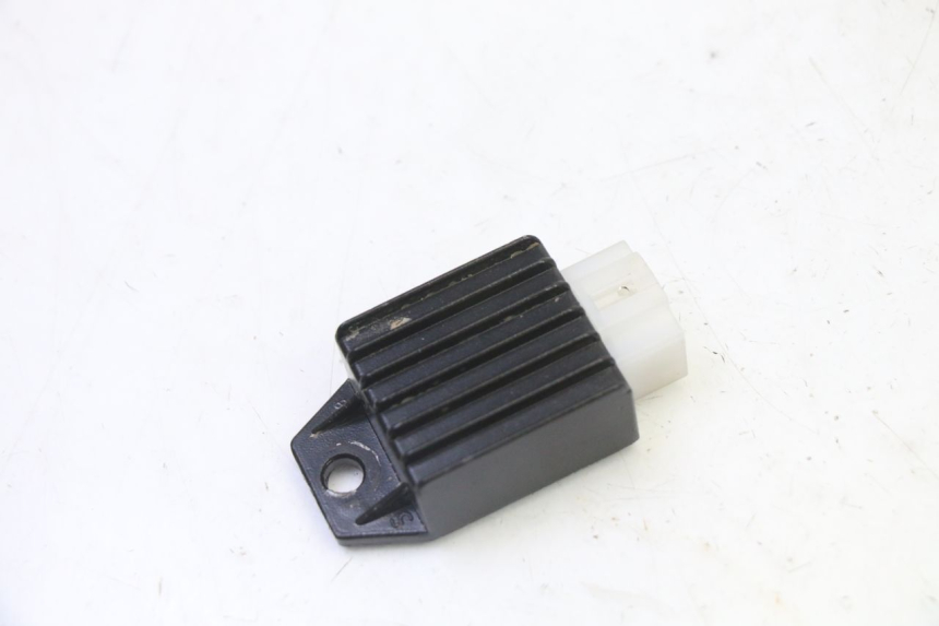 photo de REGULATEUR CHARGE APOLLO RFZ 125