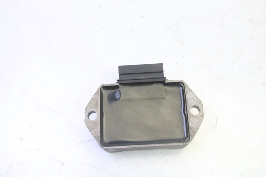 photo de REGULATEUR CHARGE GILERA RUNNER SP 50 (2009 - 2017)