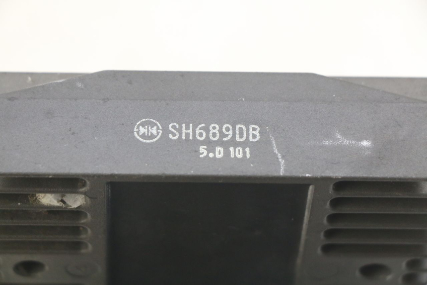 photo de REGULATEUR CHARGE PEUGEOT SATELIS 125 (2006 - 2009)
