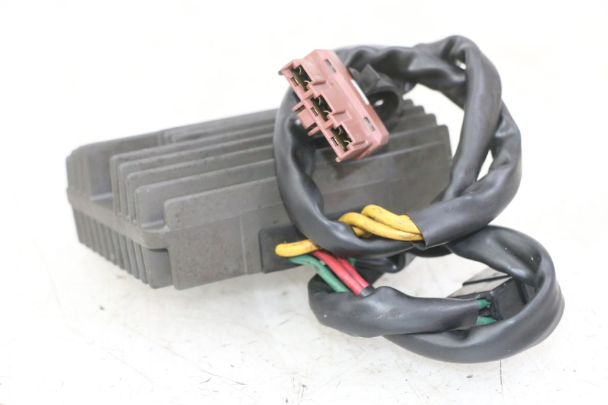 photo de REGULATEUR CHARGE PEUGEOT SATELIS 125 (2013 - 2018)