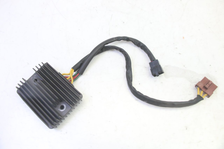 photo de REGULATEUR CHARGE PEUGEOT SATELIS 125 (2010 - 2012)