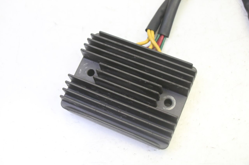 photo de REGULATEUR CHARGE PEUGEOT SATELIS 125 (2010 - 2012)