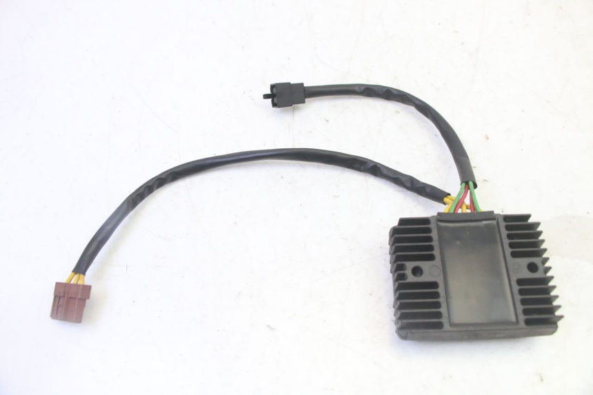 photo de REGULATEUR CHARGE PEUGEOT SATELIS 125 (2006 - 2009)