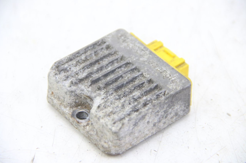 photo de REGULATEUR CHARGE APRILIA SCARABEO 4T 50 (2009 - 2017)