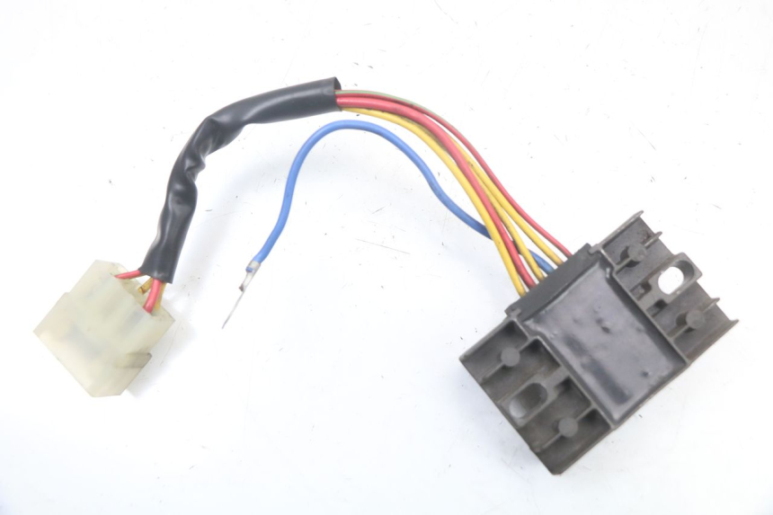 photo de REGULATEUR CHARGE APRILIA SCARABEO GT 125 (1999 - 2007)
