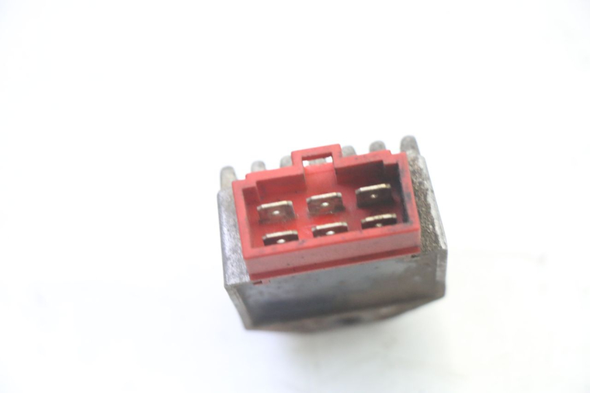 photo de REGULATEUR CHARGE GILERA SMT SUPERMOTARD 50 (2009 - 2017)