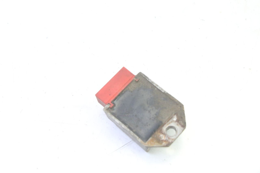 photo de REGULATEUR CHARGE GILERA SMT SUPERMOTARD 50 (2009 - 2017)