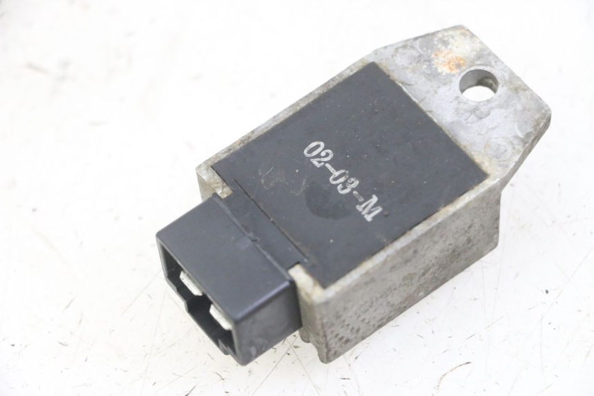 photo de REGULATEUR CHARGE PEUGEOT SPEEDFIGHT 2 LC 50 (2000 - 2009)