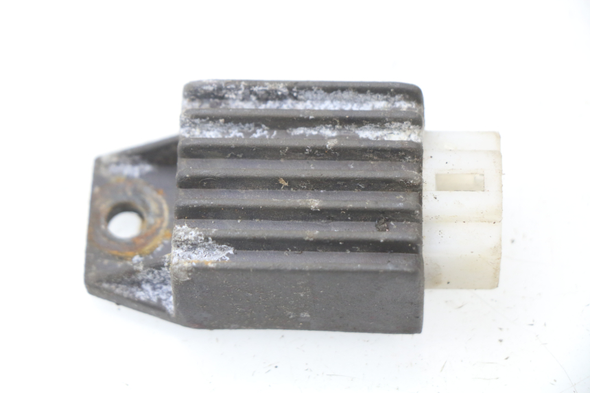 photo de REGULATEUR CHARGE PEUGEOT SPEEDFIGHT 3 AIR 50 (2009 - 2015)