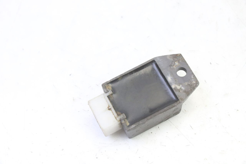 photo de REGULATEUR CHARGE PEUGEOT SPEEDFIGHT 3 AIR 50 (2009 - 2015)