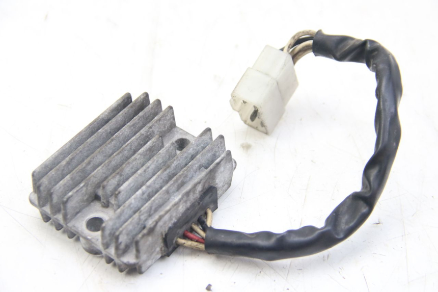 photo de REGULATEUR CHARGE YAMAHA SR 125 (1982 - 2003)