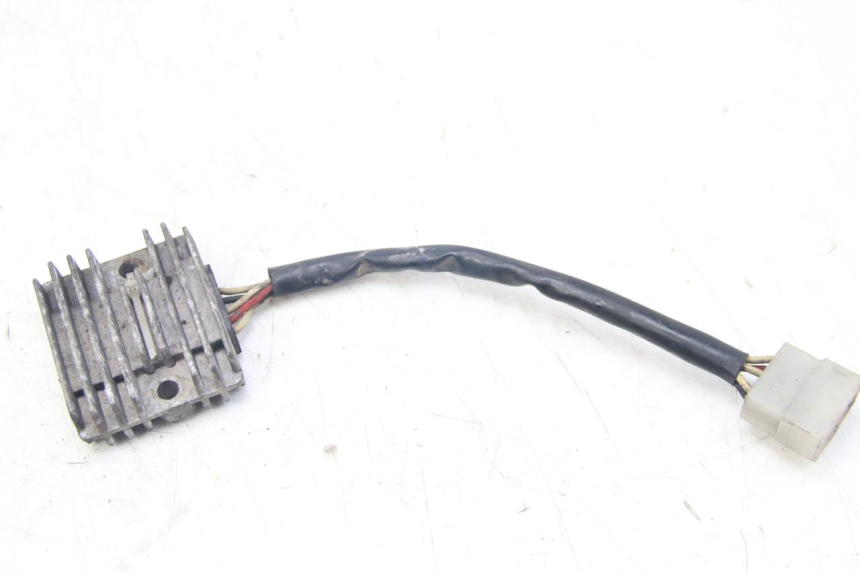 photo de REGULATEUR CHARGE YAMAHA SR 125 (1982 - 2003)