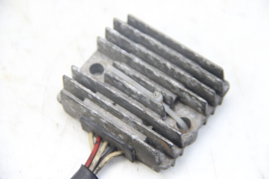 photo de REGULATEUR CHARGE YAMAHA SR 125 (1982 - 2003)