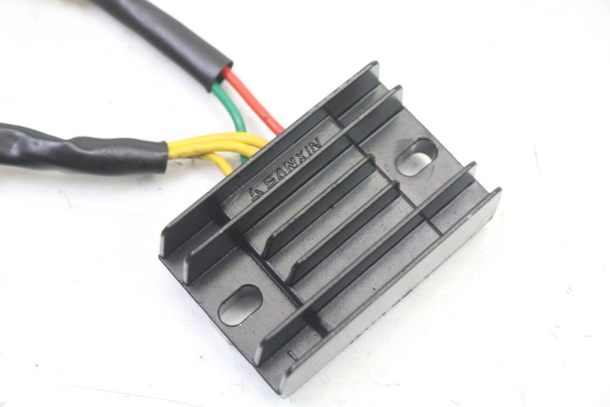 photo de REGULATEUR CHARGE PEUGEOT STREETZONE I 2T 50 (2018 - 2020)