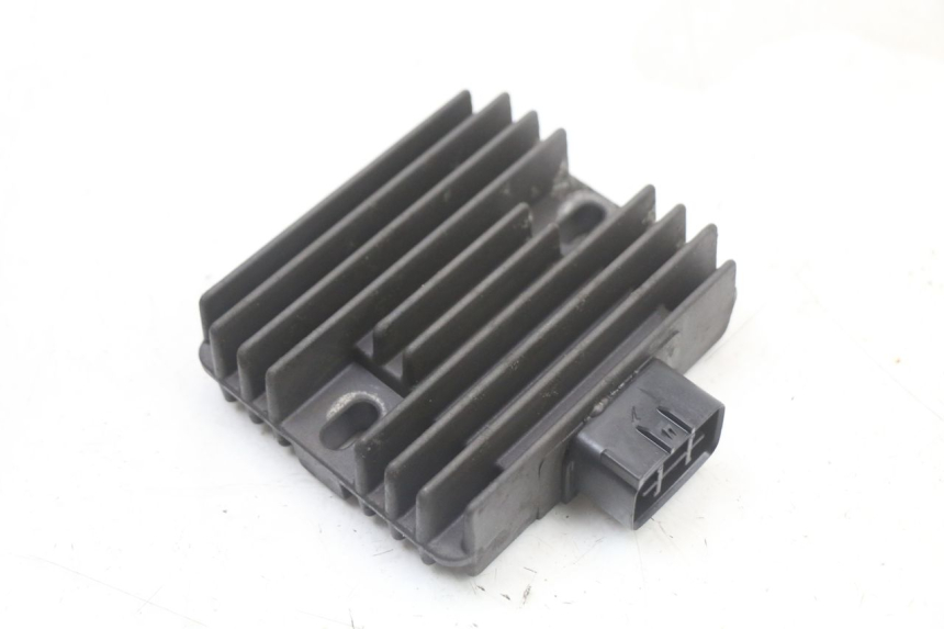 photo de REGULATEUR CHARGE SUZUKI BURGMAN 125 (2018 - 2021)