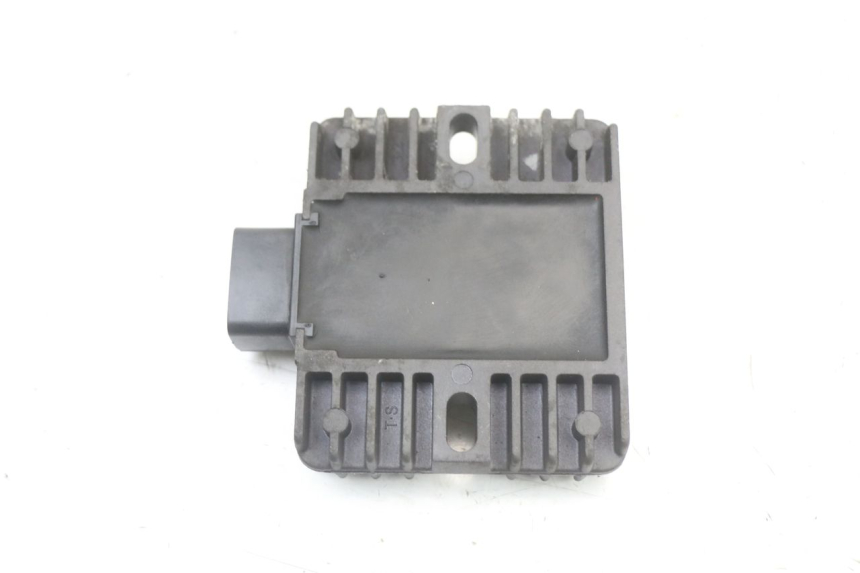 photo de REGULATEUR CHARGE SUZUKI BURGMAN 125 (2018 - 2021)