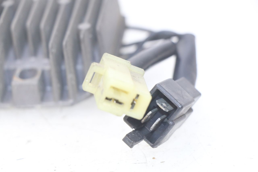 photo de REGULATEUR CHARGE SUZUKI SV N 650 (1999 - 2002)