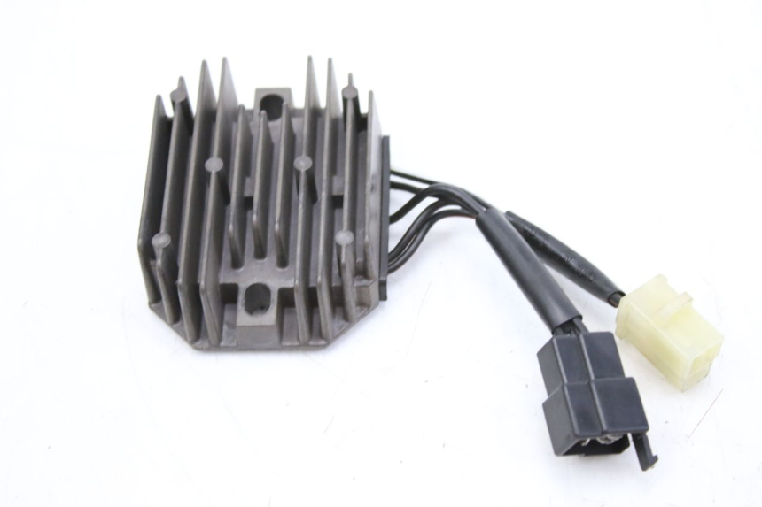 photo de REGULATEUR CHARGE SUZUKI SV S 650 (1999 - 2002)