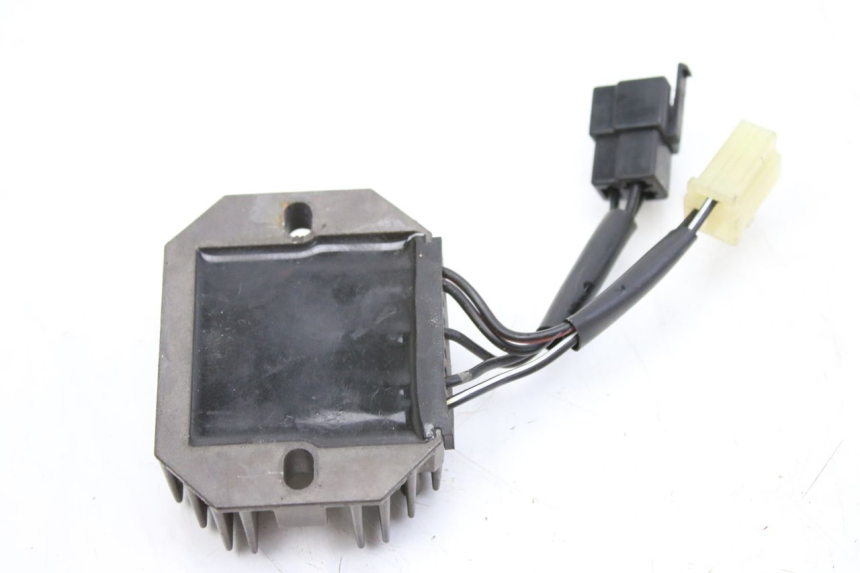 photo de REGULATEUR CHARGE SUZUKI SV S 650 (1999 - 2002)