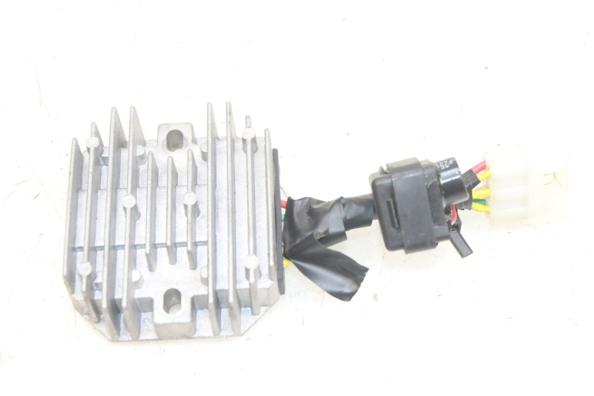 photo de REGULATEUR CHARGE APRILIA SXR 50 (2021 - 2023)