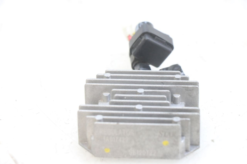 photo de REGULATEUR CHARGE APRILIA SXR 50 (2021 - 2023)