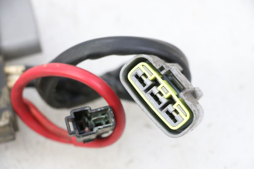 photo de REGULATEUR CHARGE YAMAHA TDM ABS 900 (2002 - 2014)