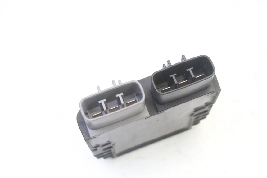 photo de REGULATEUR CHARGE YAMAHA TDM ABS 900 (2002 - 2014)