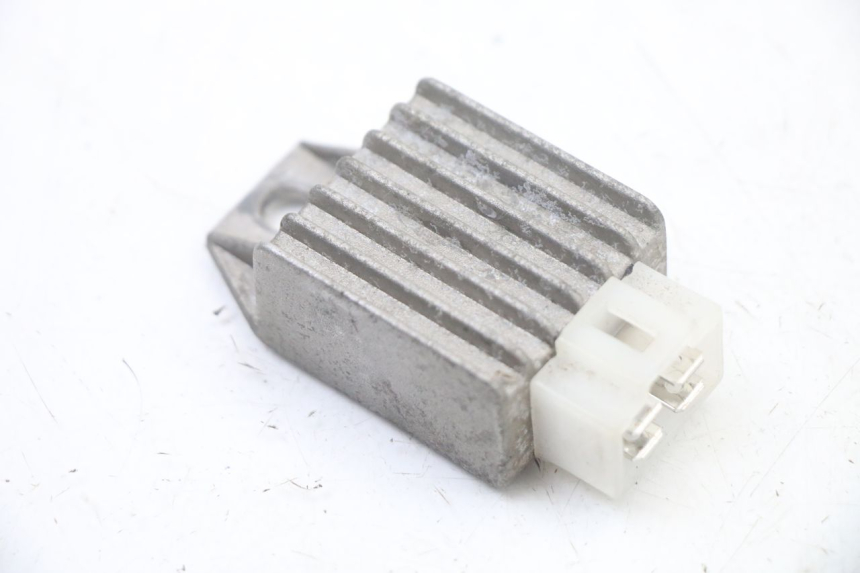 photo de REGULATEUR CHARGE TNT MOTOR ROMA 10' 2T 50 (2011 - 2018)