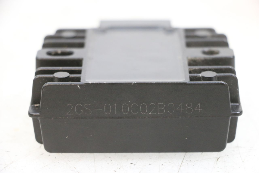 photo de REGULATEUR CHARGE YAMAHA TRICITY 300 (2020 - 2024) - Détail de la pièce